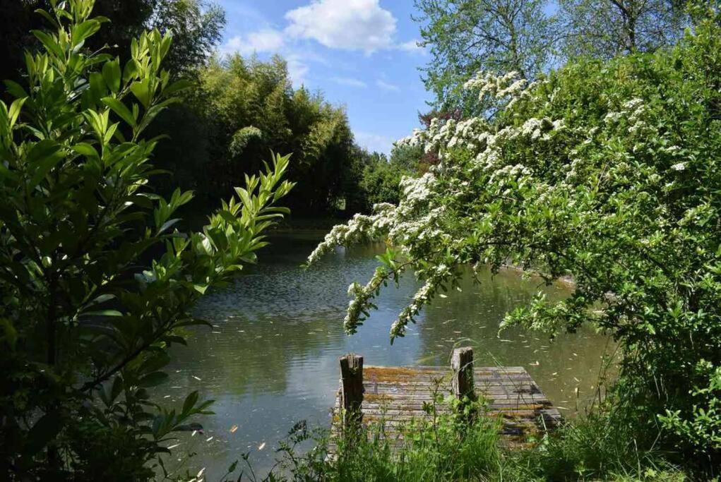 Vila Romantique, Avec Son Petit Etang Prive En Dordogne Montignac-Lascaux Exteriér fotografie